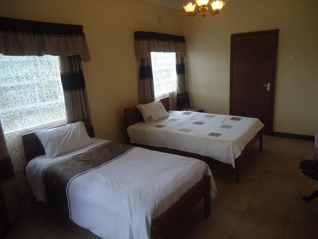 Meg'S Guest House Eldoret Ngoại thất bức ảnh