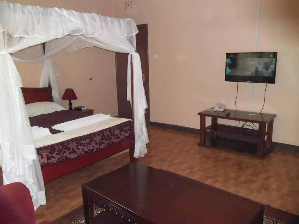 Meg'S Guest House Eldoret Ngoại thất bức ảnh